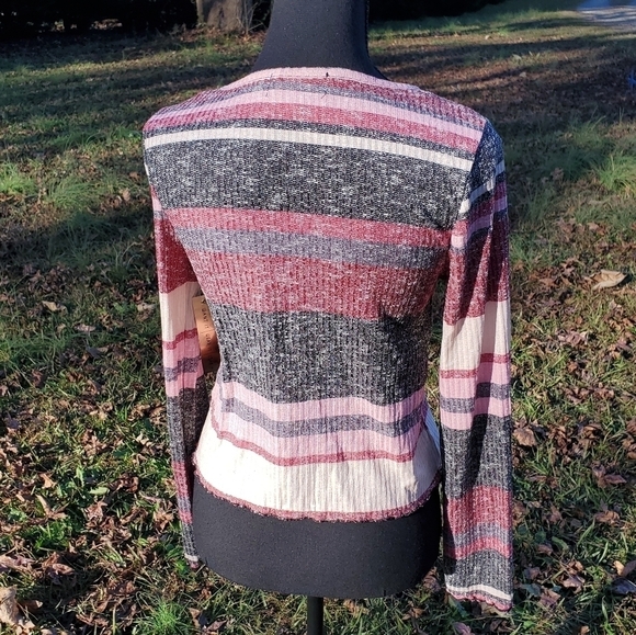 Striped Grey Pink/Red Top New Large - Picture 4 of 7